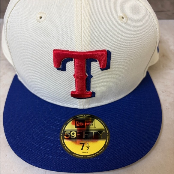 Texas Rangers Hat - Picture 2 of 4